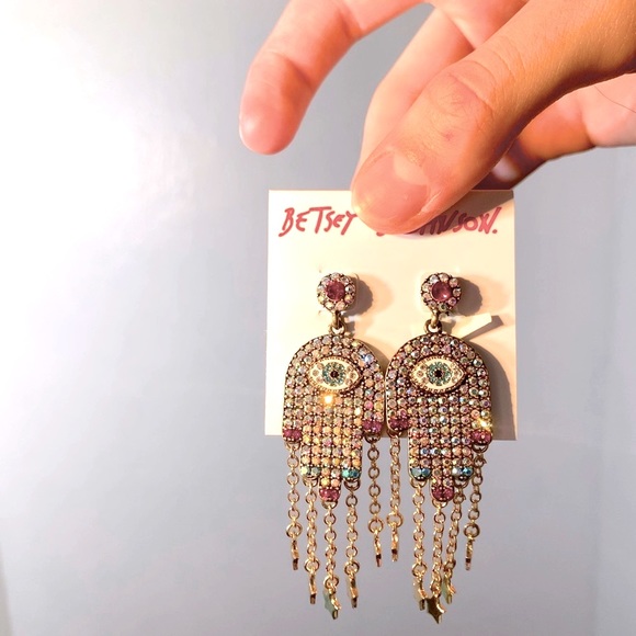 NWT Betsey Johnson Mystic Hamsa Evil Eye Protection crystal earrings . - Picture 4 of 6